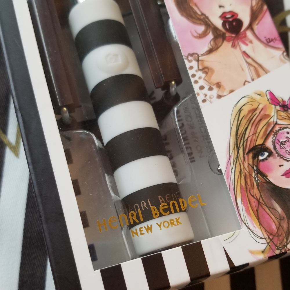 ❗Henri Bendel Selfie Stick❗